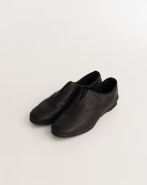 <img class='new_mark_img1' src='https://img.shop-pro.jp/img/new/icons47.gif' style='border:none;display:inline;margin:0px;padding:0px;width:auto;' />[YOKO SAKAMOTO] JAZZ SLIP-ON SHOES