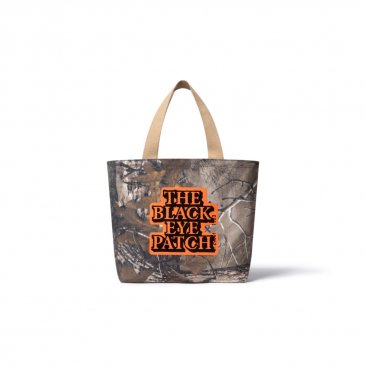 <img class='new_mark_img1' src='https://img.shop-pro.jp/img/new/icons5.gif' style='border:none;display:inline;margin:0px;padding:0px;width:auto;' />[BlackEyePatch] OG LABEL SAFETY REAL TREE CAMO TOTE MEDIUM