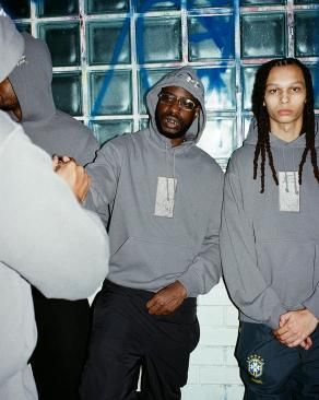 <img class='new_mark_img1' src='https://img.shop-pro.jp/img/new/icons5.gif' style='border:none;display:inline;margin:0px;padding:0px;width:auto;' />[BlackEyePatch] HWC LABEL HOODIE 