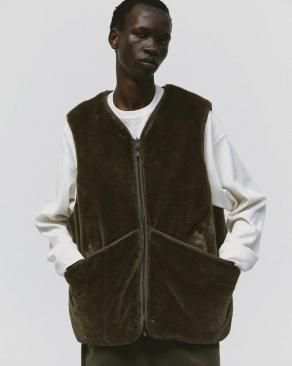 <img class='new_mark_img1' src='https://img.shop-pro.jp/img/new/icons5.gif' style='border:none;display:inline;margin:0px;padding:0px;width:auto;' />[DAIWA PIER39] TECH REVERSIBLE BRITISH HUNTER FUR VEST