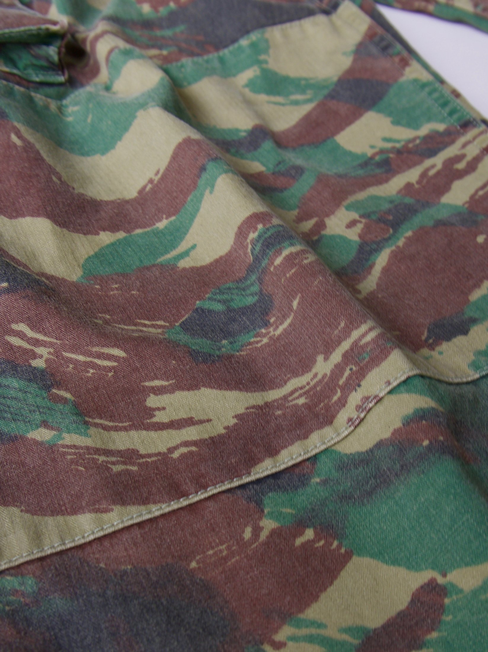 Outil・ウティ】PANTALON BLESLE CAMO-