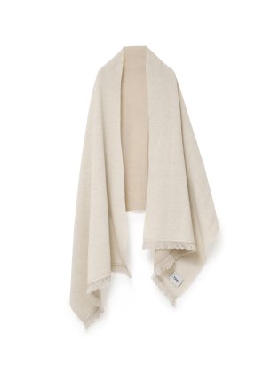 <img class='new_mark_img1' src='https://img.shop-pro.jp/img/new/icons6.gif' style='border:none;display:inline;margin:0px;padding:0px;width:auto;' />TAN タン 22aw / DOUBLE FACE FRINGE STOLE . OFF WHITE×BEIGE