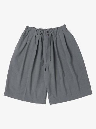 <img class='new_mark_img1' src='https://img.shop-pro.jp/img/new/icons6.gif' style='border:none;display:inline;margin:0px;padding:0px;width:auto;' />Sillage  " circular short pants " Light gray