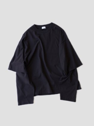 <img class='new_mark_img1' src='https://img.shop-pro.jp/img/new/icons6.gif' style='border:none;display:inline;margin:0px;padding:0px;width:auto;' />URU ウル 23aw " CREW NECK L/S TEE " BLACK