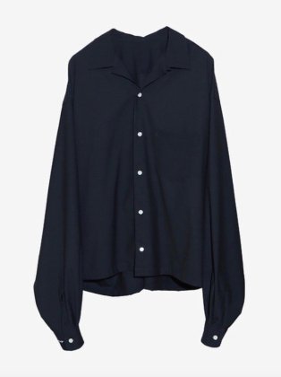 <img class='new_mark_img1' src='https://img.shop-pro.jp/img/new/icons6.gif' style='border:none;display:inline;margin:0px;padding:0px;width:auto;' />Sillage  " overshirt " NAVY