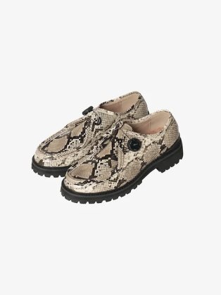 <img class='new_mark_img1' src='https://img.shop-pro.jp/img/new/icons6.gif' style='border:none;display:inline;margin:0px;padding:0px;width:auto;' />Sillage  " chaussure de marche " snakeskin