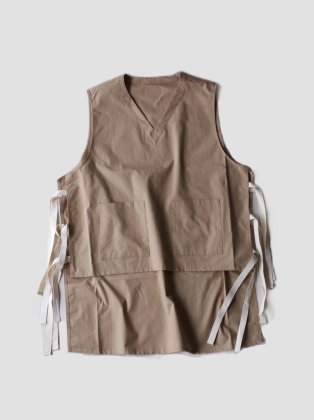 <img class='new_mark_img1' src='https://img.shop-pro.jp/img/new/icons6.gif' style='border:none;display:inline;margin:0px;padding:0px;width:auto;' />Sillage シアージ " apron long back ripstop " Beige