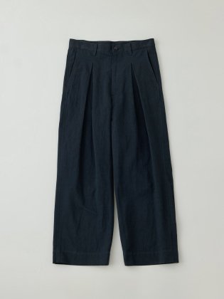 <img class='new_mark_img1' src='https://img.shop-pro.jp/img/new/icons6.gif' style='border:none;display:inline;margin:0px;padding:0px;width:auto;' />URU  24ss " INVERTED PLEATS PANTS " D.NAVY