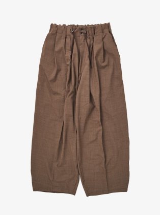 <img class='new_mark_img1' src='https://img.shop-pro.jp/img/new/icons6.gif' style='border:none;display:inline;margin:0px;padding:0px;width:auto;' />Sillage  24ss " circular pants " brown melange