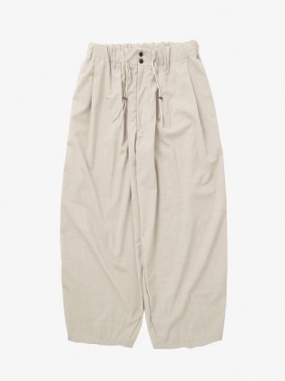 <img class='new_mark_img1' src='https://img.shop-pro.jp/img/new/icons6.gif' style='border:none;display:inline;margin:0px;padding:0px;width:auto;' />Sillage  24ss " circular pants " light beige melange