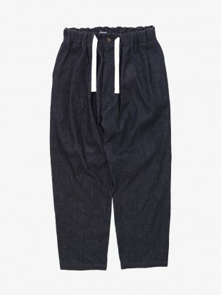 <img class='new_mark_img1' src='https://img.shop-pro.jp/img/new/icons6.gif' style='border:none;display:inline;margin:0px;padding:0px;width:auto;' />Sillage   " pantalon baggy " denim one wash