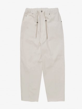 <img class='new_mark_img1' src='https://img.shop-pro.jp/img/new/icons6.gif' style='border:none;display:inline;margin:0px;padding:0px;width:auto;' />Sillage   " pantalon cinq poches " white denim one wash