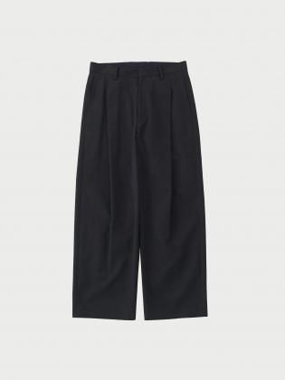 <img class='new_mark_img1' src='https://img.shop-pro.jp/img/new/icons6.gif' style='border:none;display:inline;margin:0px;padding:0px;width:auto;' />URU  25aw " 1 tuck pants " D.Navy