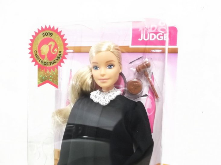 バービー 裁判官 ドール 人形 Barbie Judge - FAR-OUT