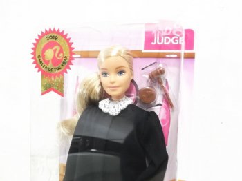 Сӡ Ƚ ɡ ͷ Barbie Judge