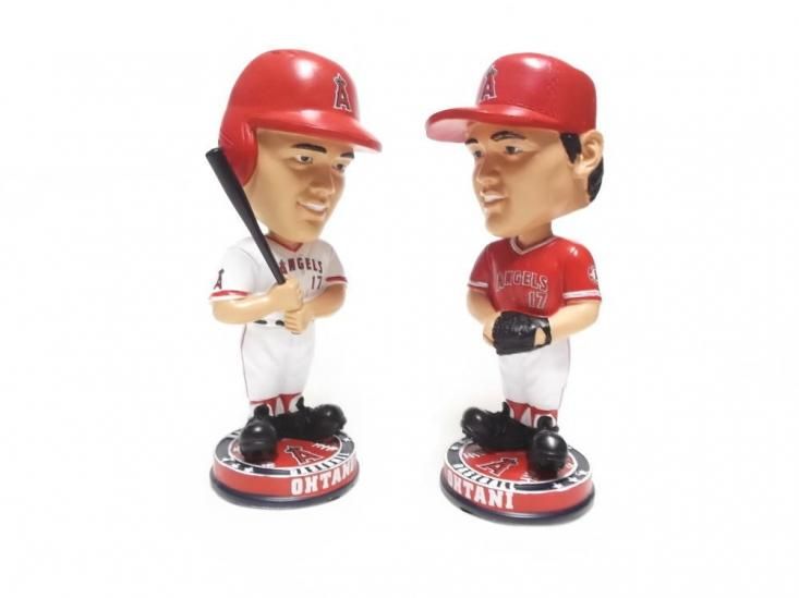 大谷翔平 【限定】２体セット　ボブルヘッド スポーツイラストレイテッド　二刀流