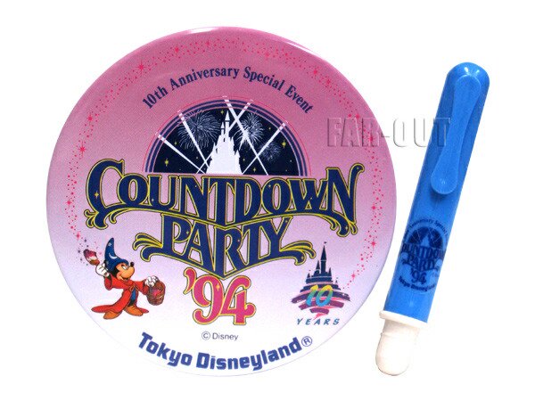 TDL 10周年記念 1993年 ソーサラーミッキー カウントダウン・パーティー'94 サイリューム付き 缶バッジ 缶バッチ 東京ディズニーランド -  FAR-OUT