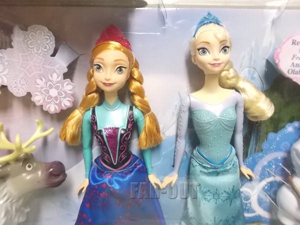 アナと雪の女王 アナ、エルサ、オラフ、スヴェン ドール 人形 4体 