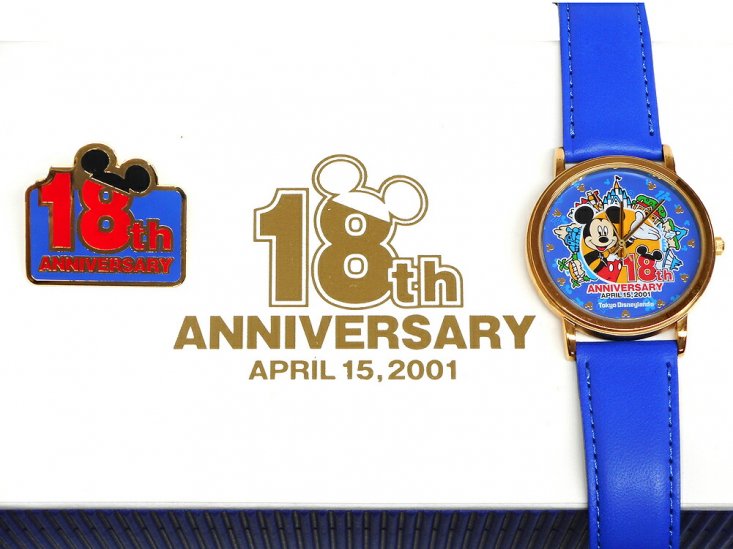 東京ディズニーランド 18周年記念 2001年 腕時計 ピンズ付き ミッキー