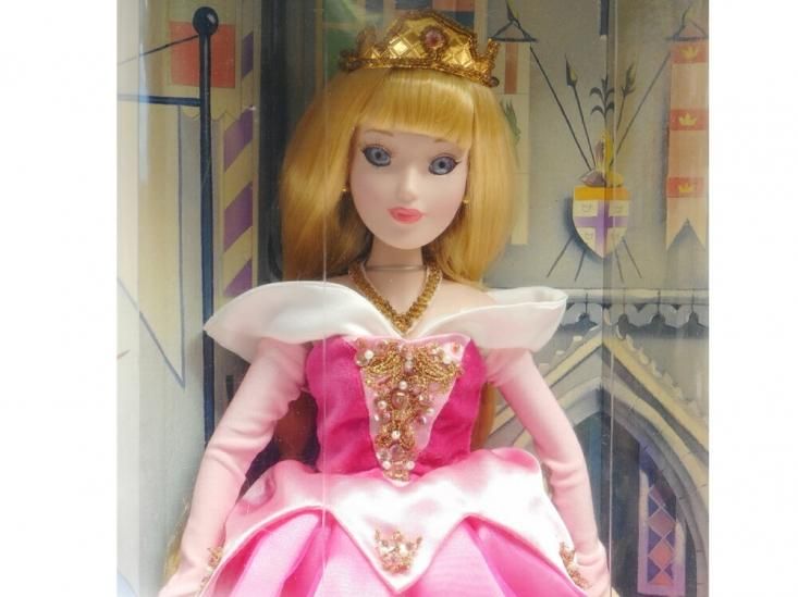 眠れる森の美女 スリーピングビューティー オーロラ ピンク