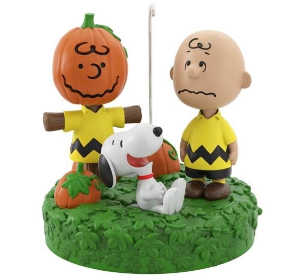 ホールマーク 2022 オーナメント ピーナッツ スヌーピー & チャーリーブラウンー ハロウィーン サウンド ライトアップ Snoopy’s  Scarecrow Shenanigans - FAR-OUT