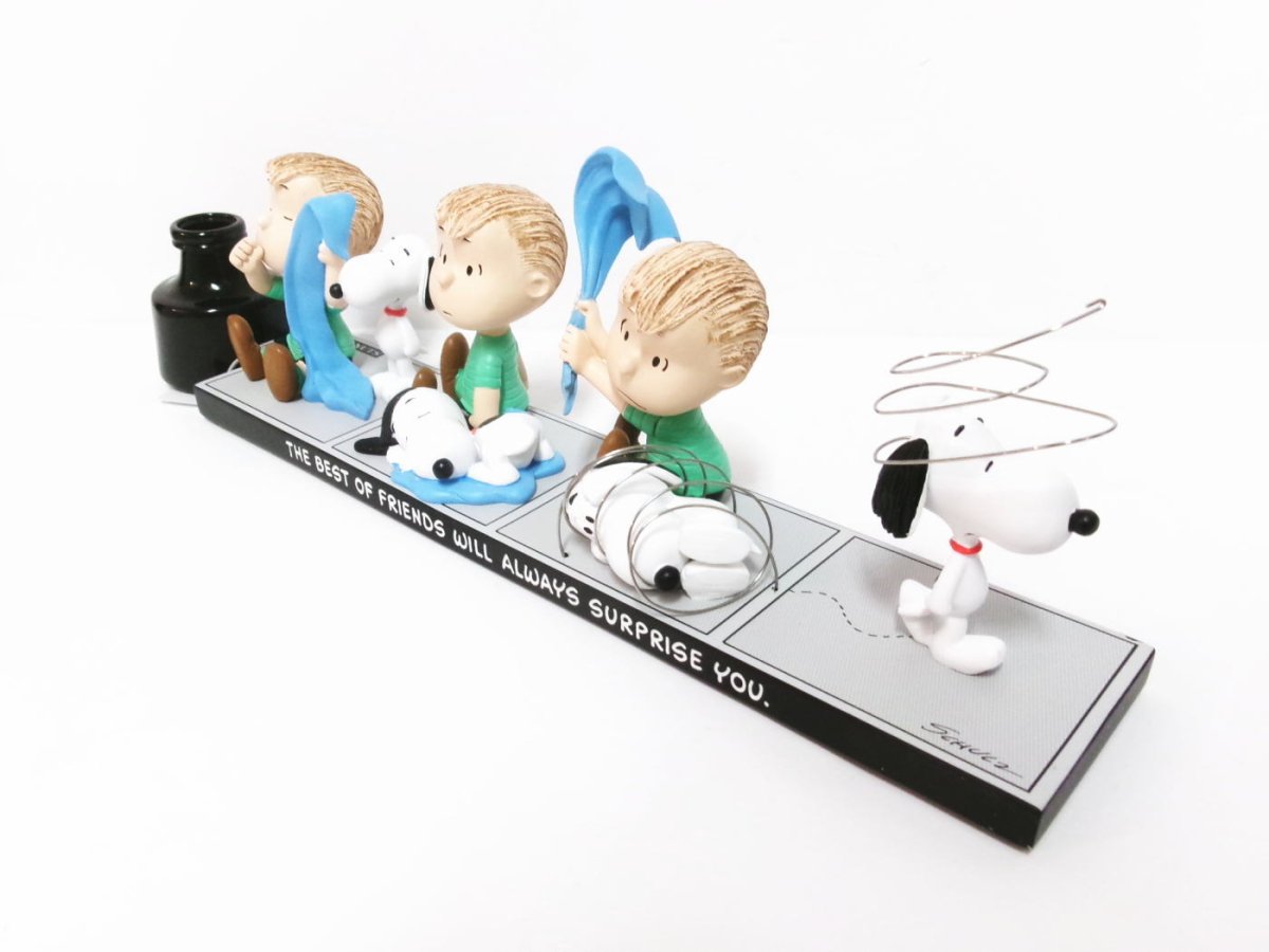 ホールマーク ピーナッツ クラシック ライナス＆スヌーピー フィギュアリン 2023年 限定版 Hallmark Linus and Snoopy -  FAR-OUT