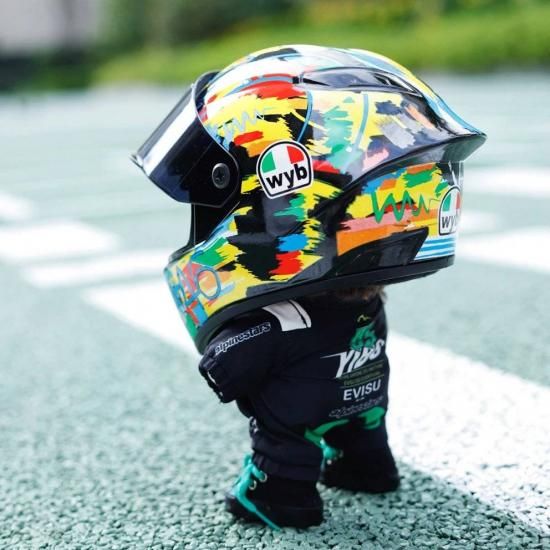 EV〇SU】王一博風ぬいぐるみレーサー衣装（20cm） - 華流グッズ.com