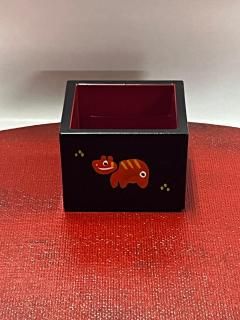 【新品】会津塗　関漆器店　角盛器　外箱あり　花見盛り Amazon.co.jp: 会津塗 関漆器店 角盛器 外箱あり 花見盛り