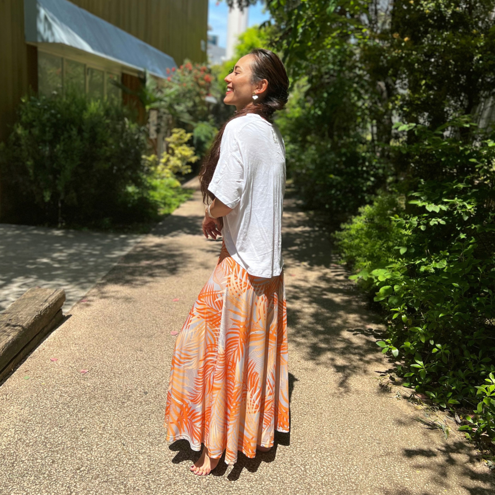 ハワイアン2WAYマキシスカート[リーフオレンジ] | プリント柄の2WAYマキシスカート - ALOHA IS -polynesian  style-フラダンス・タヒチ専門衣装とリゾートウェアの通販