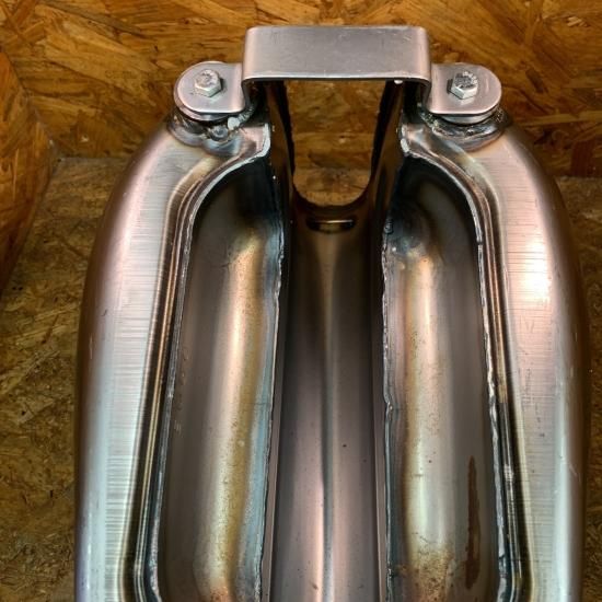 トライアンフ　TR6 純正タンク 2025年最新】Yahoo!オークション -トライアンフ タンク(タンク