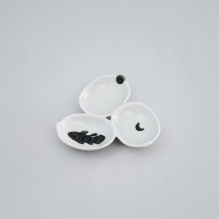 墨黒シーラカンス葉型三種皿