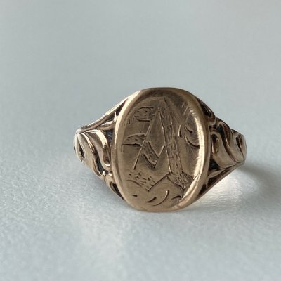 A8K GOLD INITIAL/SIGNET RING/11220418