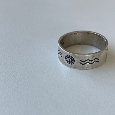 NATIVE AMERICAN STERLING SILVER RING/13230120