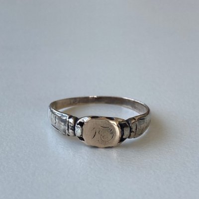 INITIAL SIGNET STERLING SILVER RING/18231026