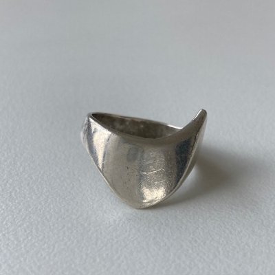 BEND LINE STERLING SILVER RING/14231030