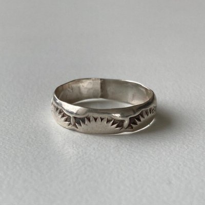 NATIVE AMERICAN STERLING SILVER RING/13240217A