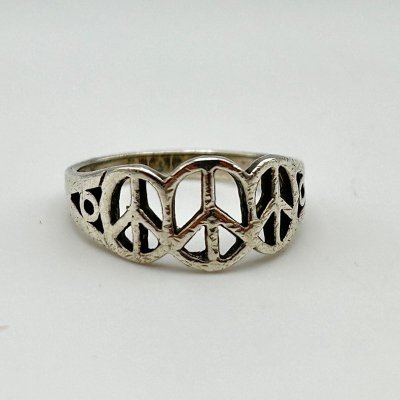 3 PEACE MARKS 925 SILVER RING/10 240314