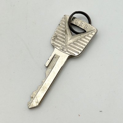 50-60s FORD KEY/ SQUARE241015A