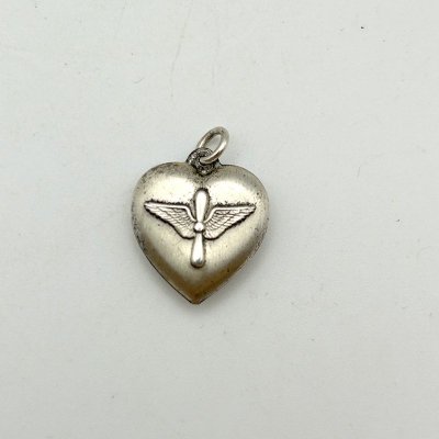 USAAF PUFFY HEART CHARM TOP 241028A