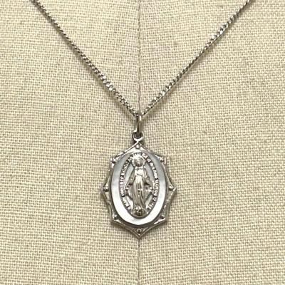 MEDAI STERLING SILVER CHARM TOP w/Chain 250824A