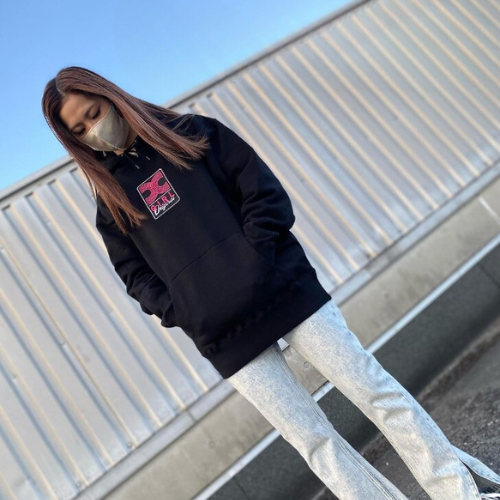 X-GIRL NEON BOX LOGO PATCH SWEAT HOODIE - koguma online shop ...