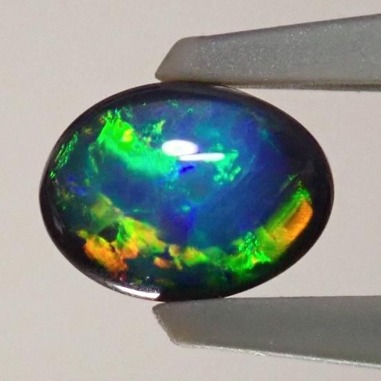 ブラックオパール 0.88ct - オパールルース・原石の専門店 | オパールマニア -Opal Mania-