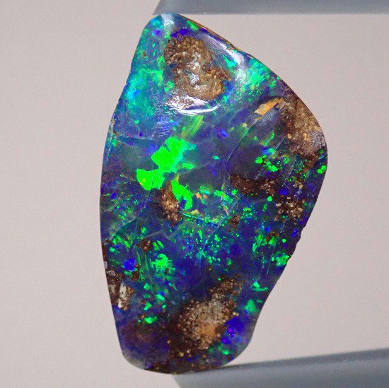 ボルダーオパール 3.02ct【訳あり】 - オパールルース・原石の専門店 | オパールマニア -Opal Mania-