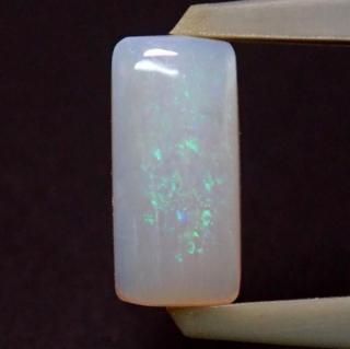 ホワイトオパール 1.35ct