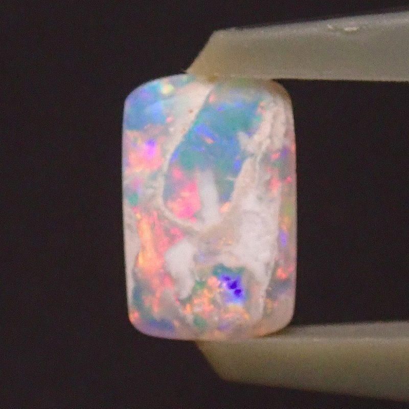ホワイトオパール 0.56ct - オパールルース・原石の専門店