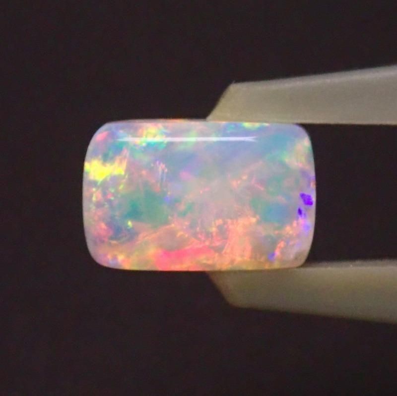 ホワイトオパール 0.56ct - オパールルース・原石の専門店