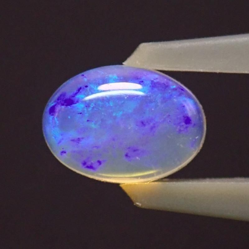 オパール クリスタルオパール 0.61ct - オパールルース・原石の専門店
