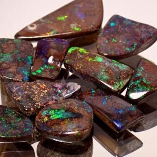 アンデシンラブラドライト(レインボームーンストーン) - オパール