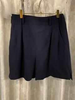navy pants