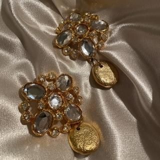 flower motif Crystal earring